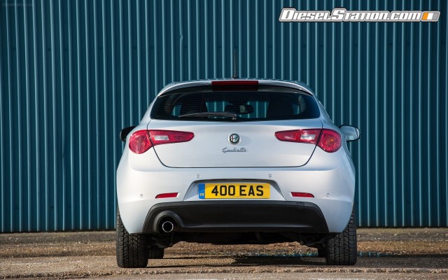 Alfa Romeo Giulietta Business Edition 2015 Widescreen Picture #8 Alfa Romeo Giulietta Business Edition 2015 Widescreen Picture #8